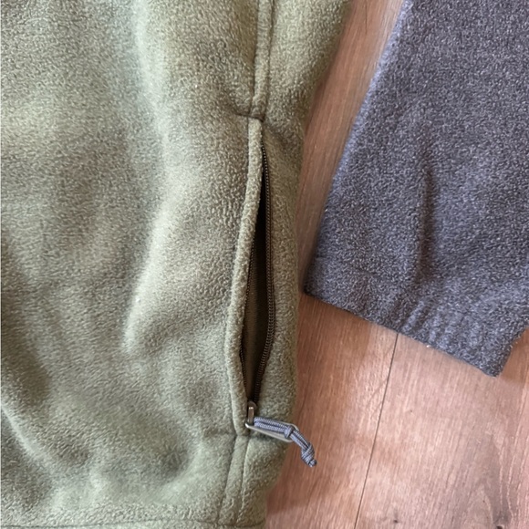New without tags - Columbia Men's XL Green and Gray Full Zip Fleece - Picture 3 of 4